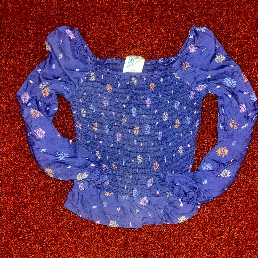 Girls 7/8 Thereabouts cropped shirt.
